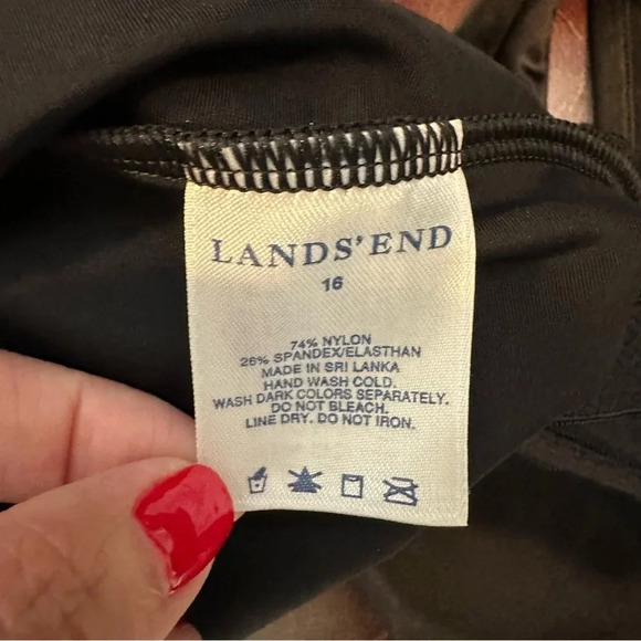 Lands’ End One Piece Black Swimsuit - Picture 4 of 5